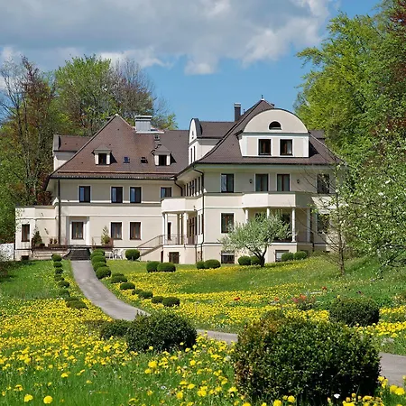 Hideauts Der Rosengarten 3*